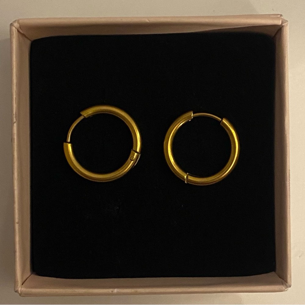 14k Gold Plated Hoop Huggie Earrings - 14mm